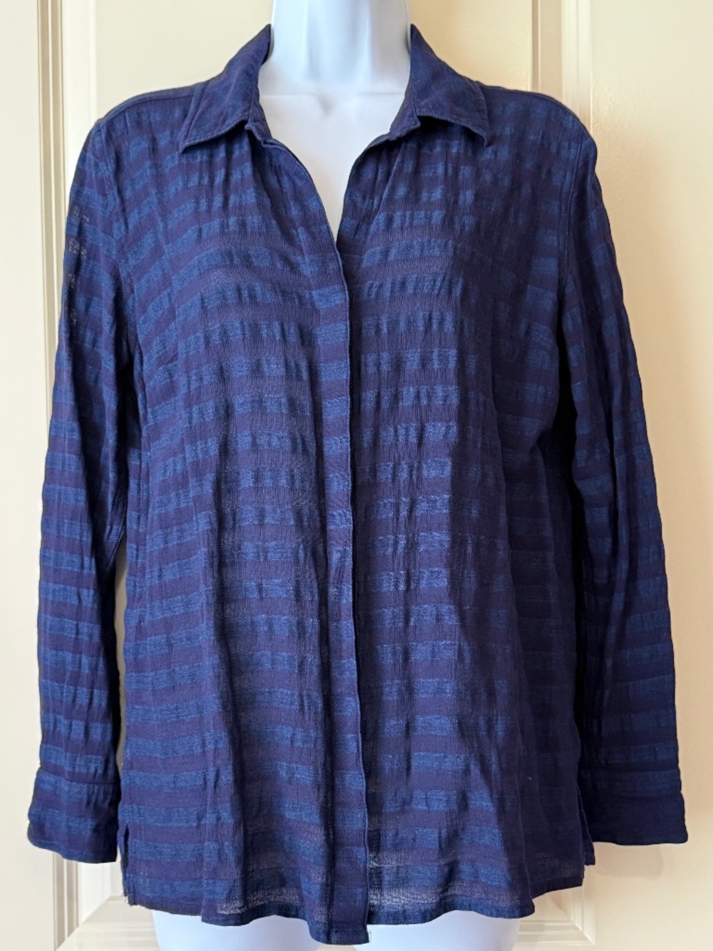 Tommy Bahama Long Sleeve Blouse size Small